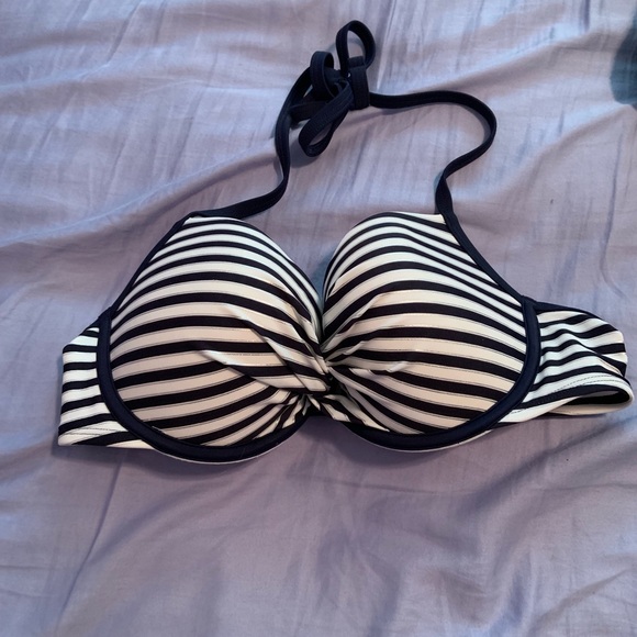 American Eagle bathing suit - Picture 2 of 4